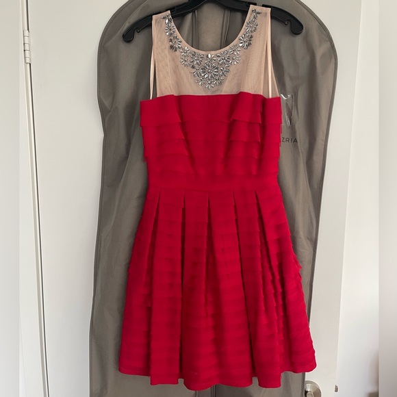 Gorgeous Red Dress - Picture 2 of 7